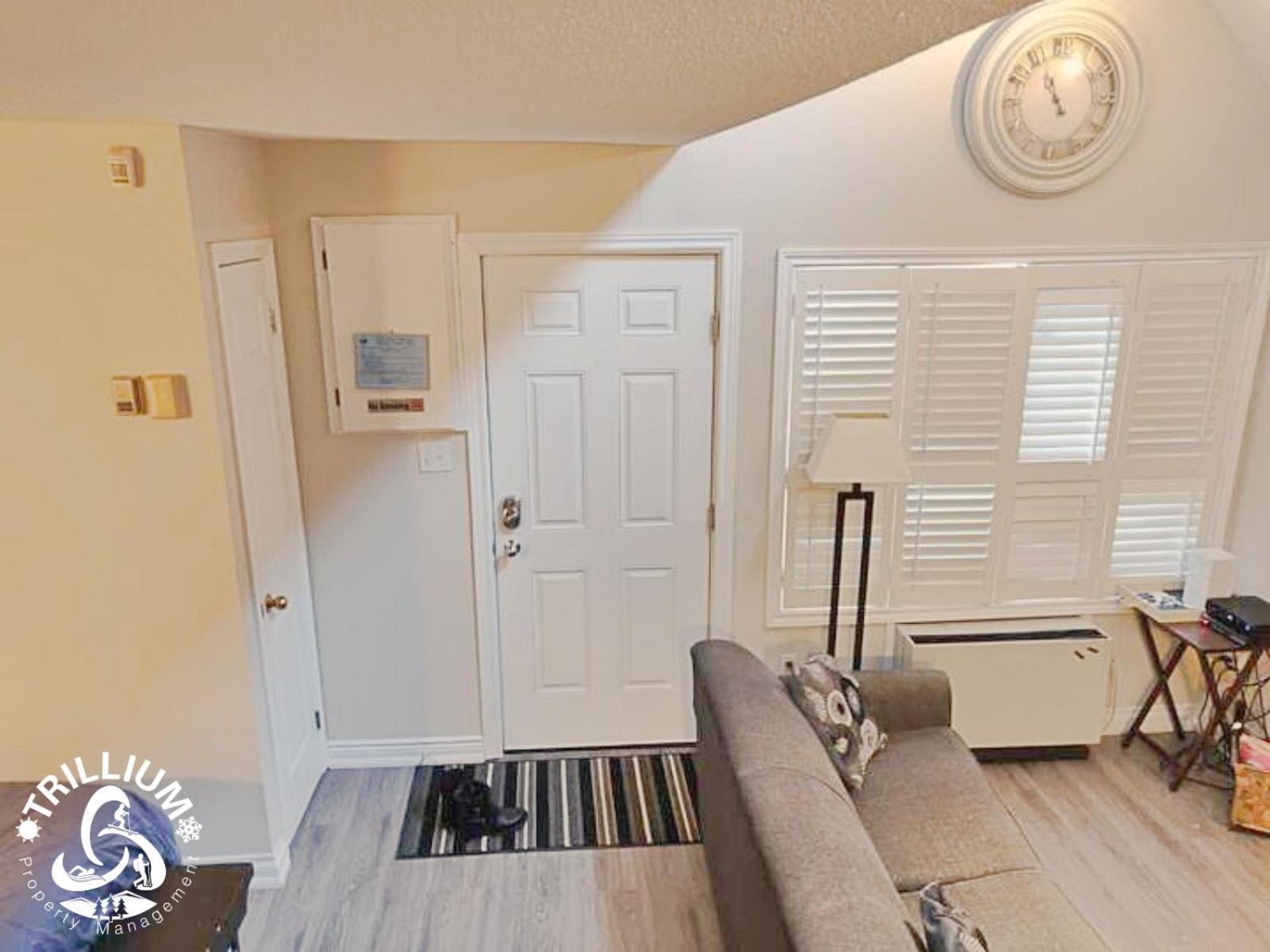 Blue Mountain, Collingwood - Loft Condo, Sleeps 4 Блу-Маунтінс Екстер'єр фото